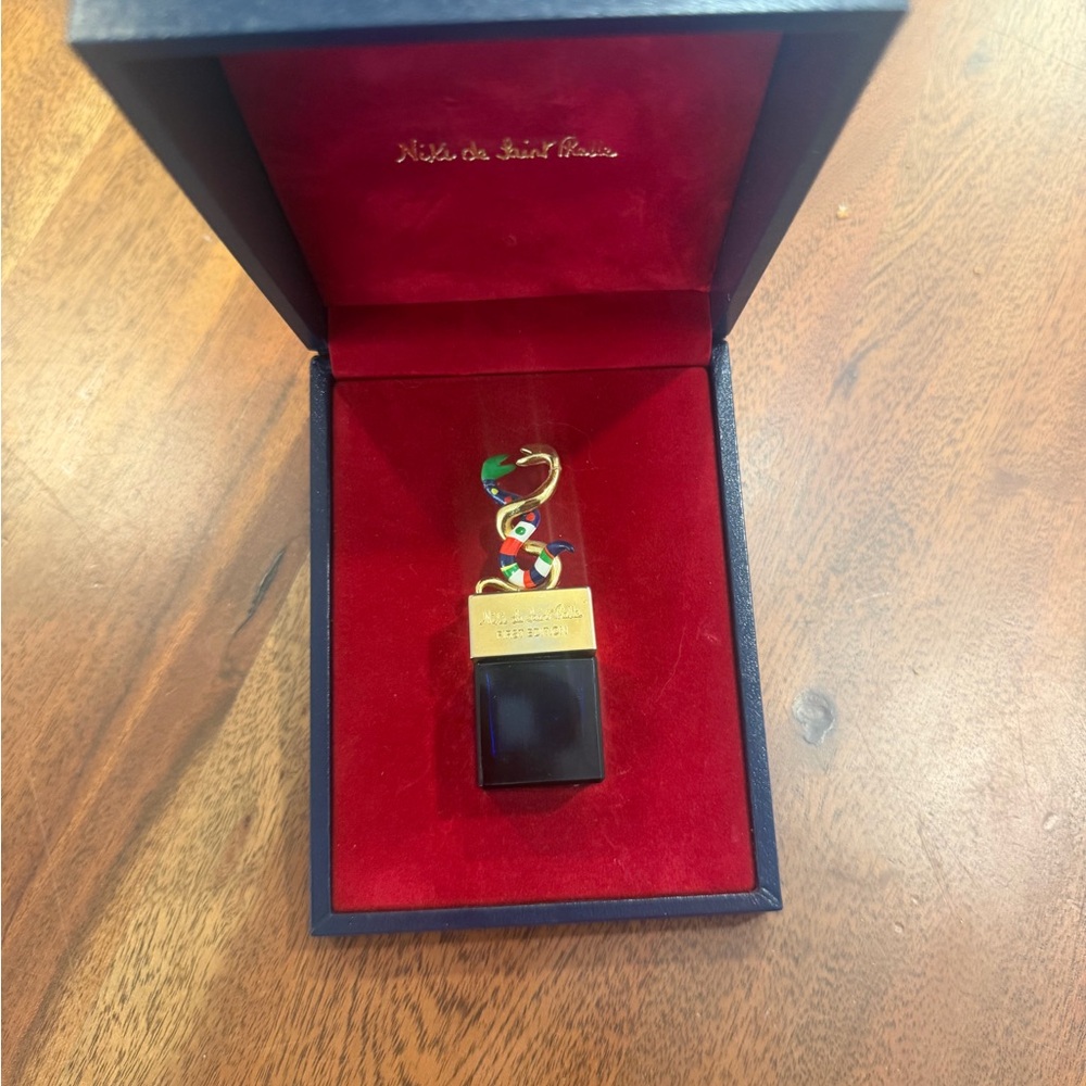 Nicki de Saint Phalle First Edition Enamel Snake Perfume Bottle (Empty) - Picture 10 of 13